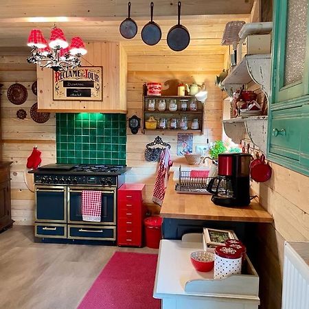 Chalet Du Praillage Spa Bagian luar foto