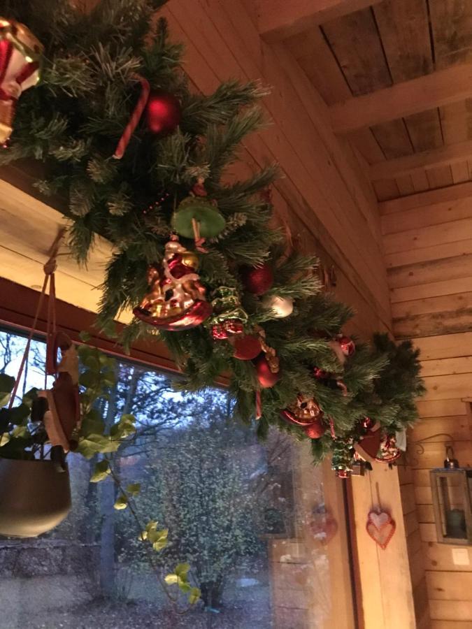 Chalet Du Praillage Spa Bagian luar foto
