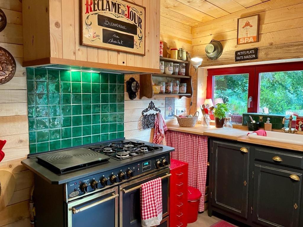 Chalet Du Praillage Spa Bagian luar foto
